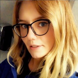 Meet your Posher, Melissa